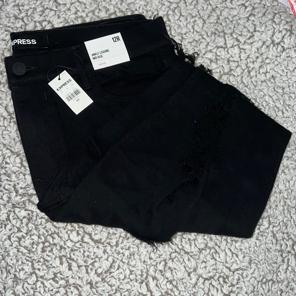 Express size 12 black stretch distressed ankle leggings NWT